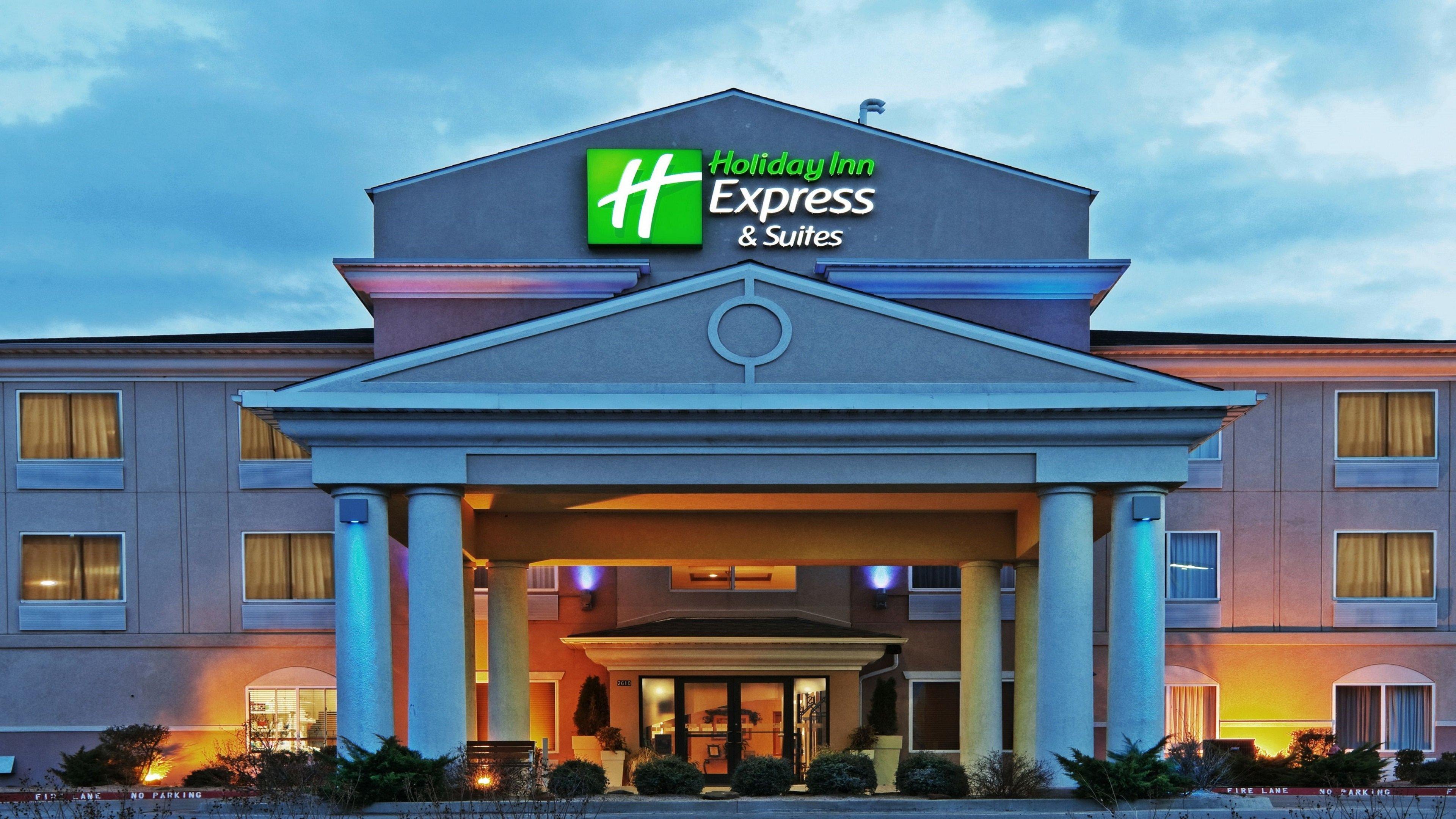 Holiday Inn Express Hotel & Suites Chickasha By Ihg Exterior photo