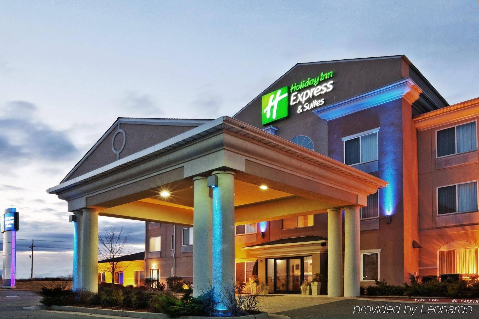 Holiday Inn Express Hotel & Suites Chickasha By Ihg Exterior photo